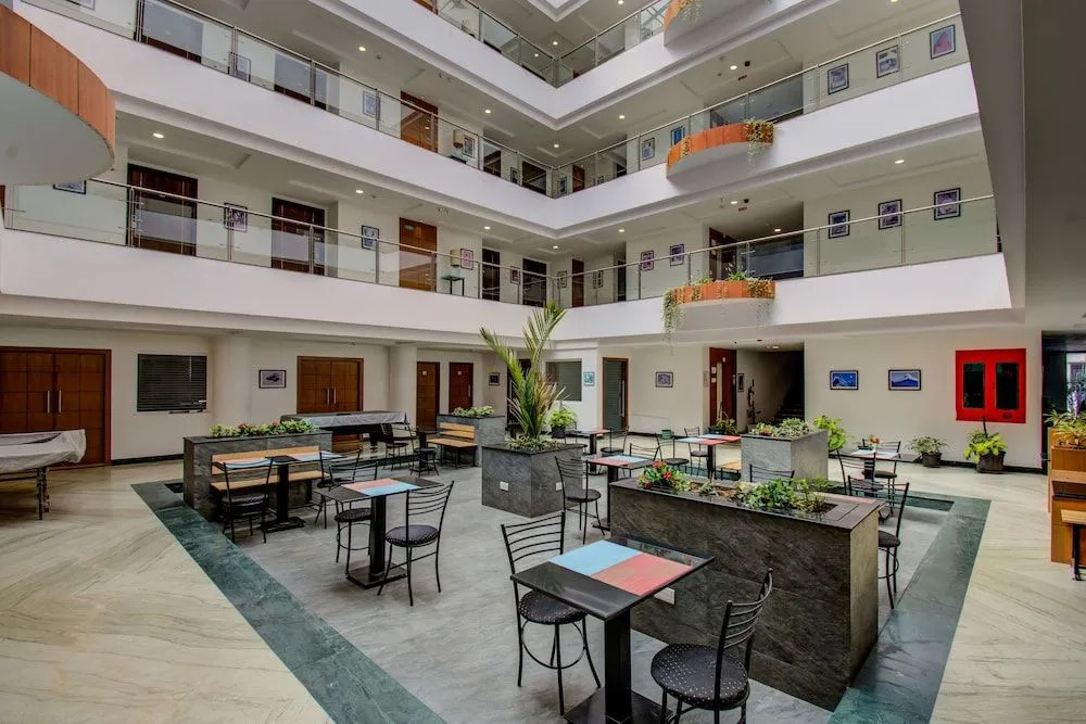 Fabhotel Sherwood Suite