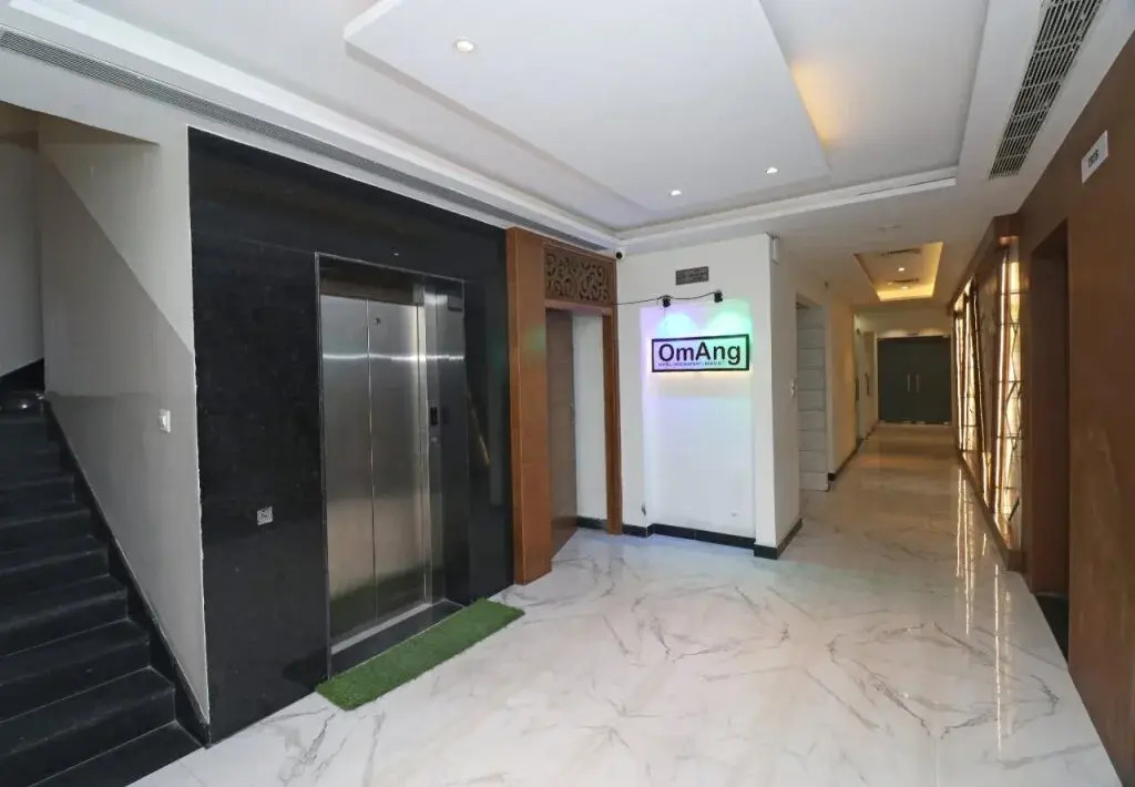 Omang Hotel by OYO Rooms