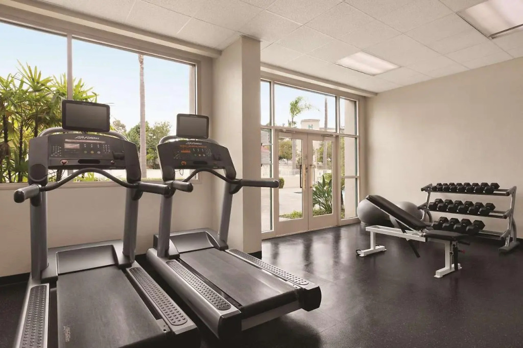 Country Inn & Suites by Radisson, San Diego North, CA