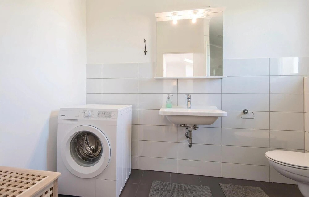 Beautiful Home in Zrnovo With Wifi and 3 Bedrooms
