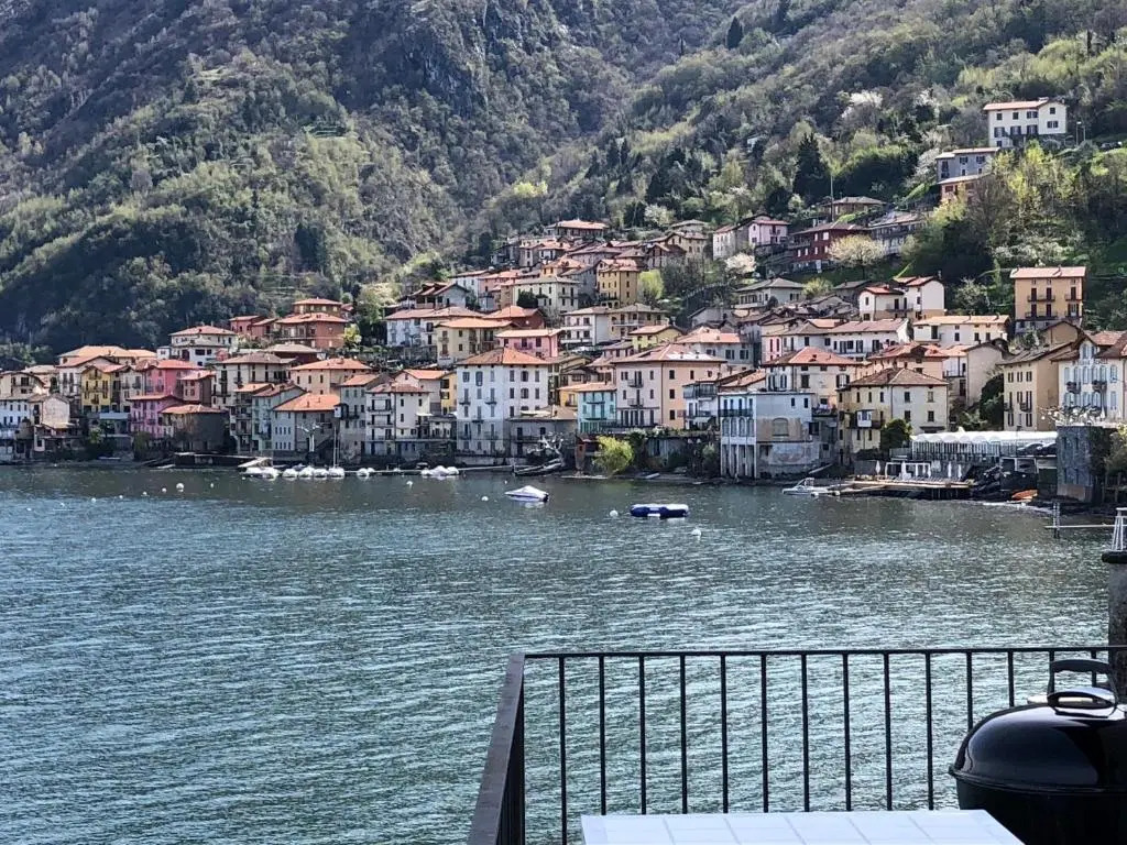 Como Lake view House
