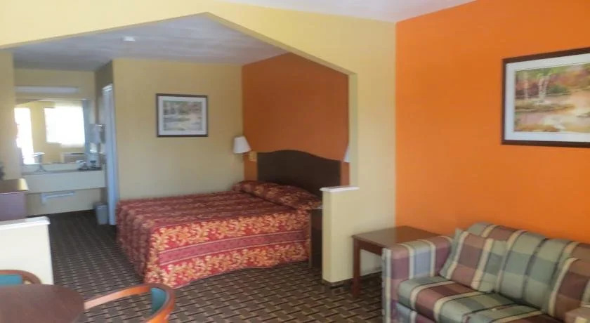 La Grange Executive Inn and Suites