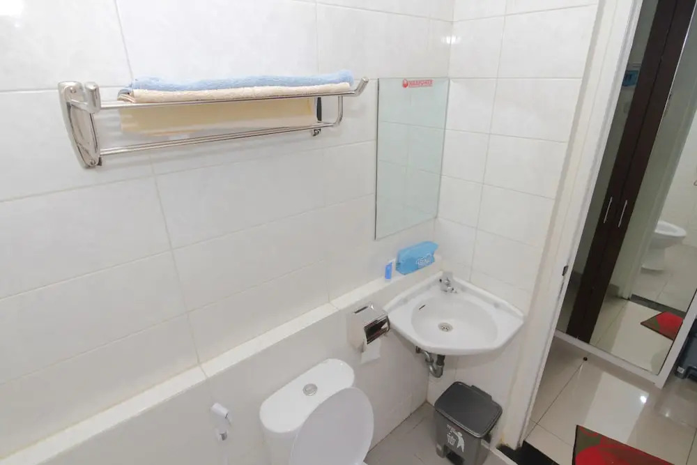Airy Pecinan Kalikuping Utara 243 Semarang