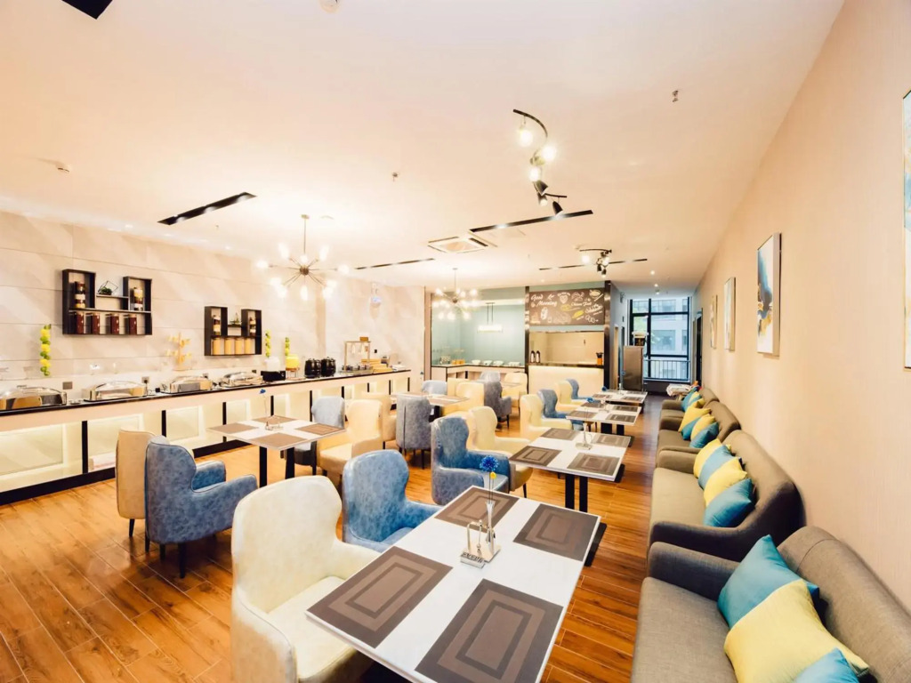 Starway Hotel (Weifang Taihua City Railway Station)
