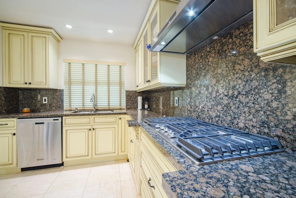 Crystal Court Estate - Four Bedroom Home