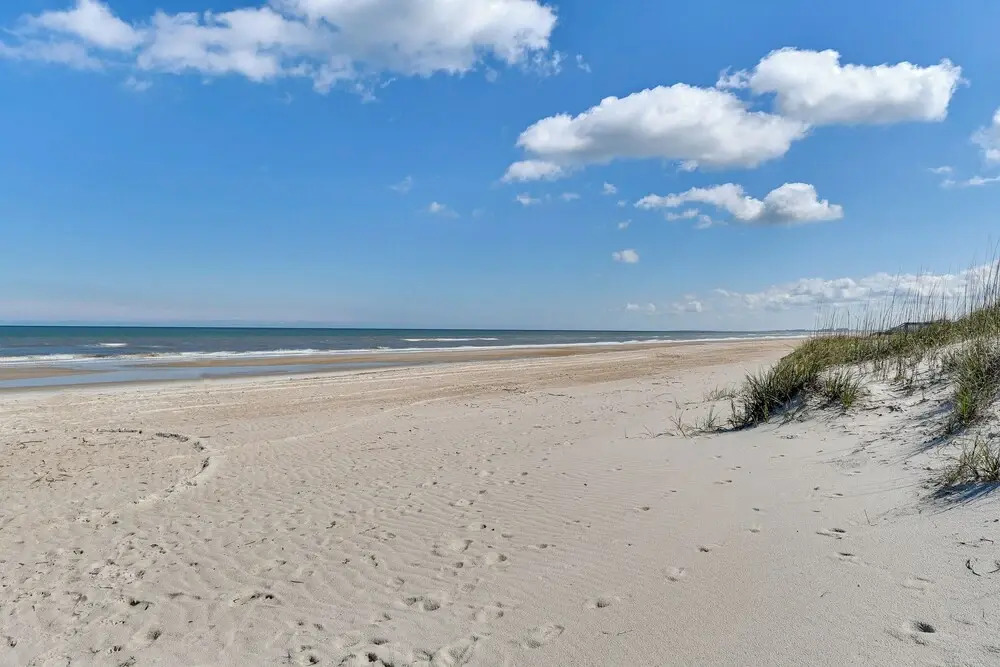 Fernandina Beach Townhome w/ Patio: Walk to Beach!