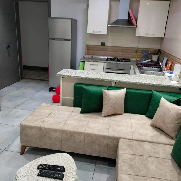 Super Chiraz Loft