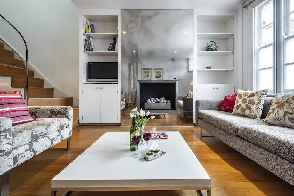 The Stunning Kenway Road House - AJE