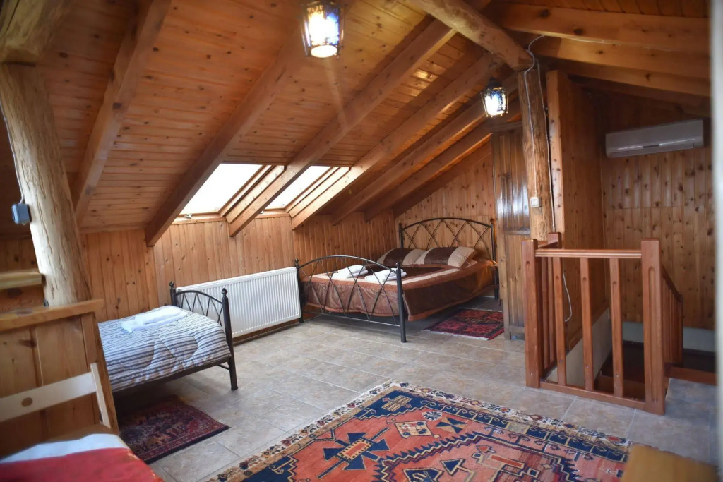 Santa Marina Guesthouse