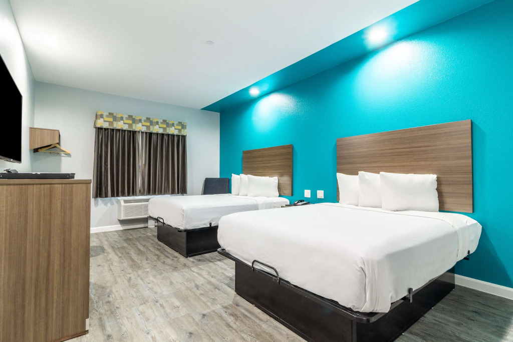 Scottish Inns & Suites - Kingwood