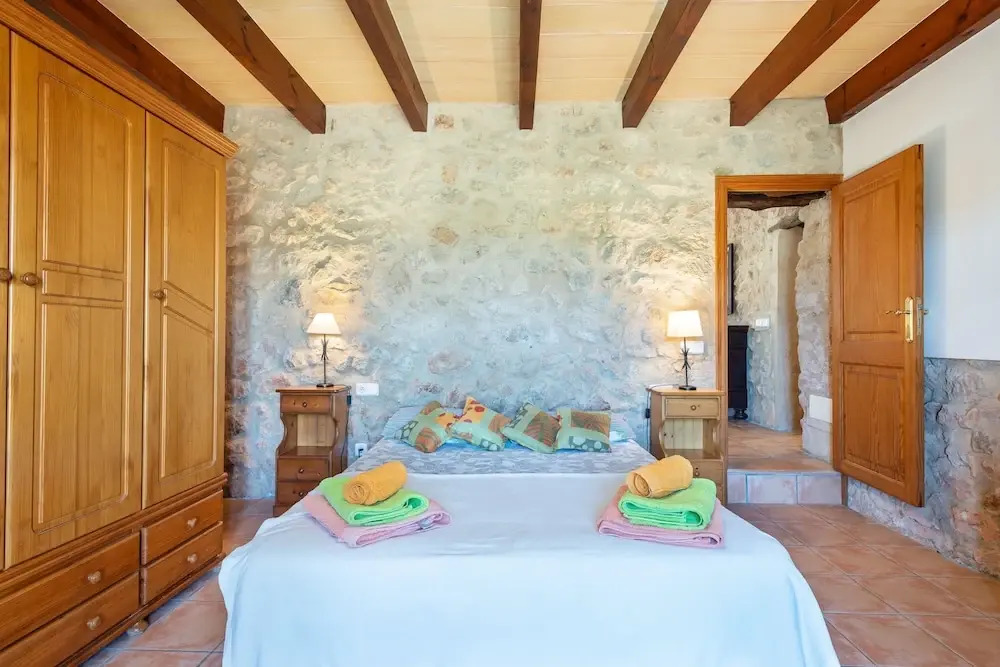 Can Sua in Mallorca With 4 Bedrooms and 2 Bathrooms