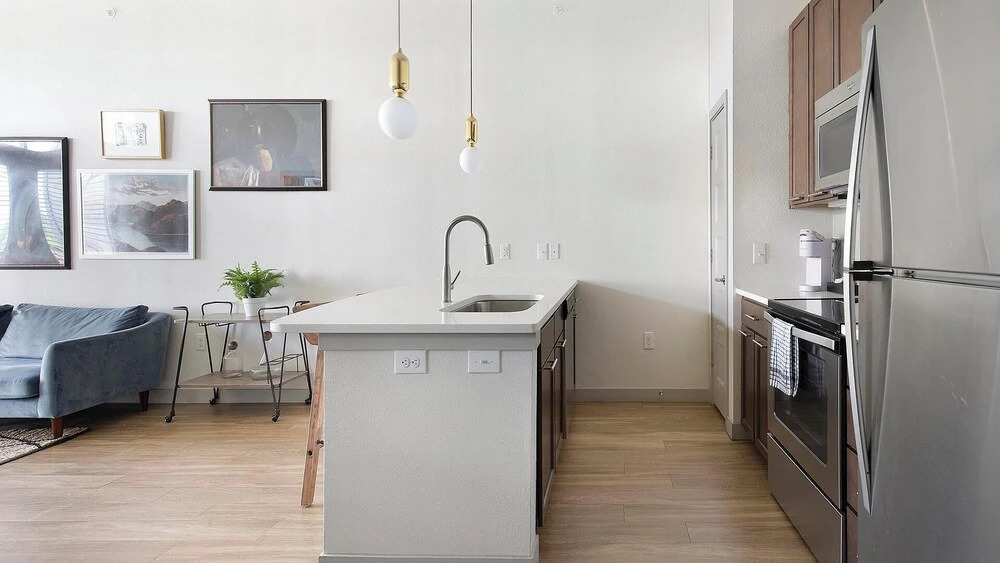 Landing Apartments Near Southtown