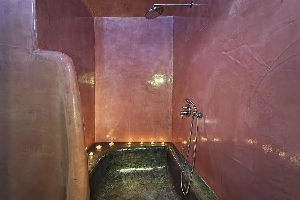 Alizea Villas & Suites