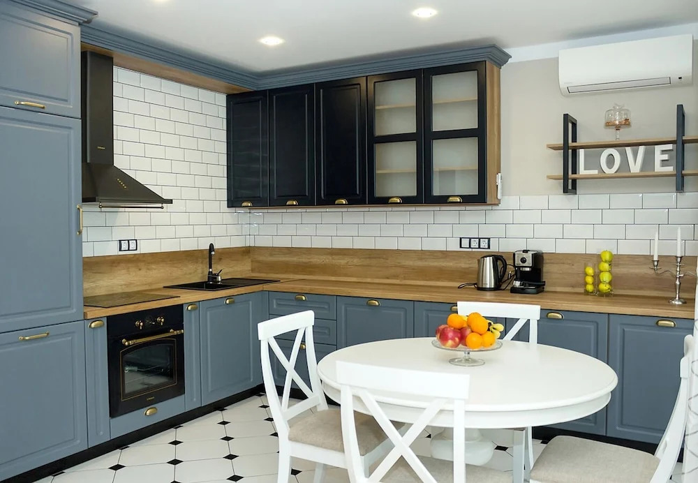 FM Luxury 2-BDR Apartment - Exclusive