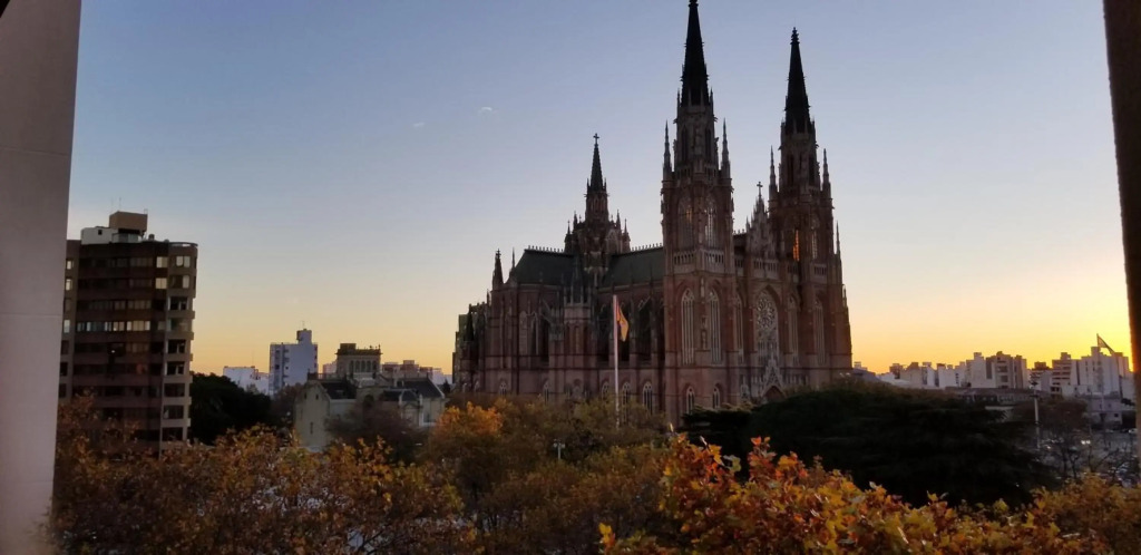 Departamento en La Plata, Plaza Moreno Amplio y con grandes vistas