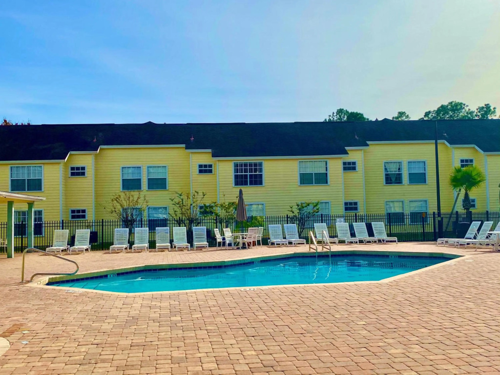 Three Bedroom Apartment #3 -- 5014 LBC -- Vusa Three Bedroom Condo Apartment
