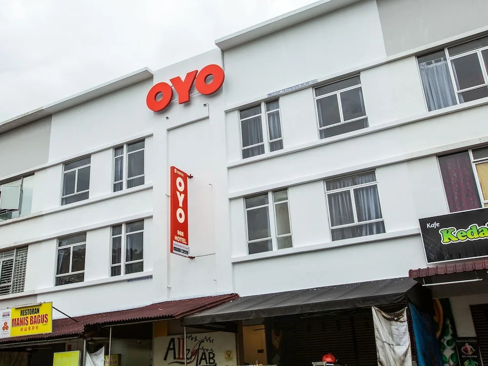988 Hotel