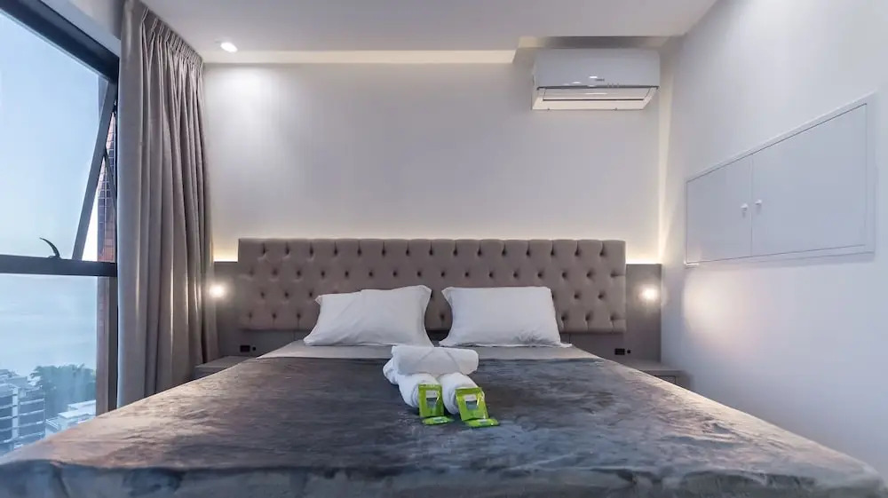 MHFA - Studios em Prédio Luxuoso com Vista Mar