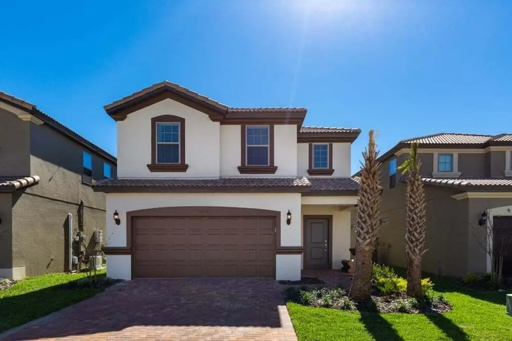 Bright Elegant Home @ Solterra