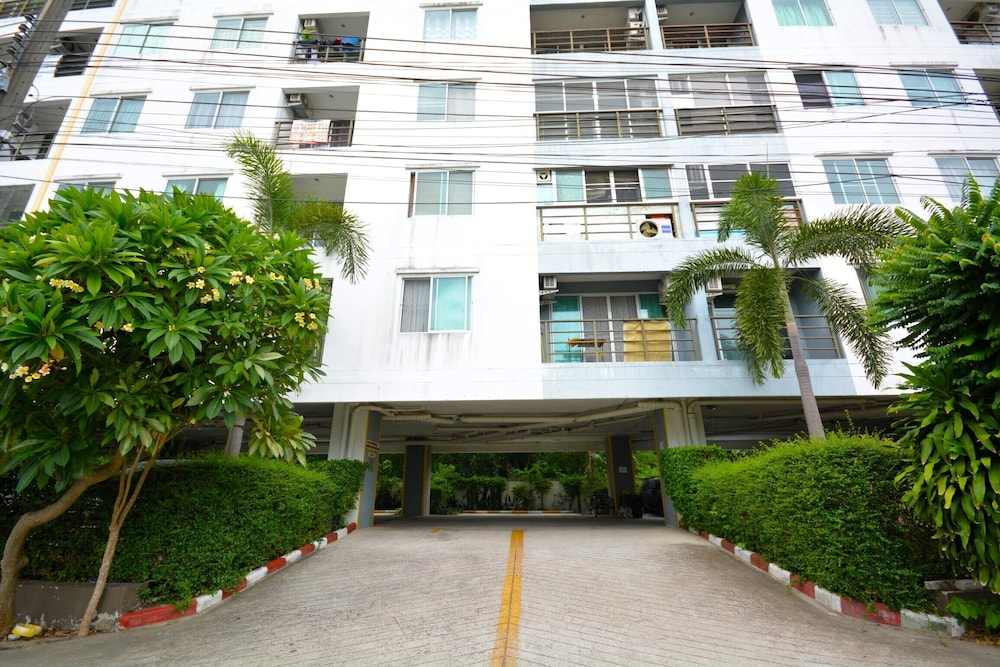 Corner Studio With Balcony Near Jomtien Beach - Beach Mountain 6