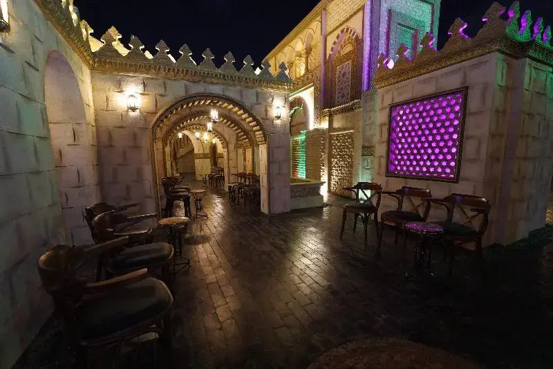 Pyramids Khan Hotel