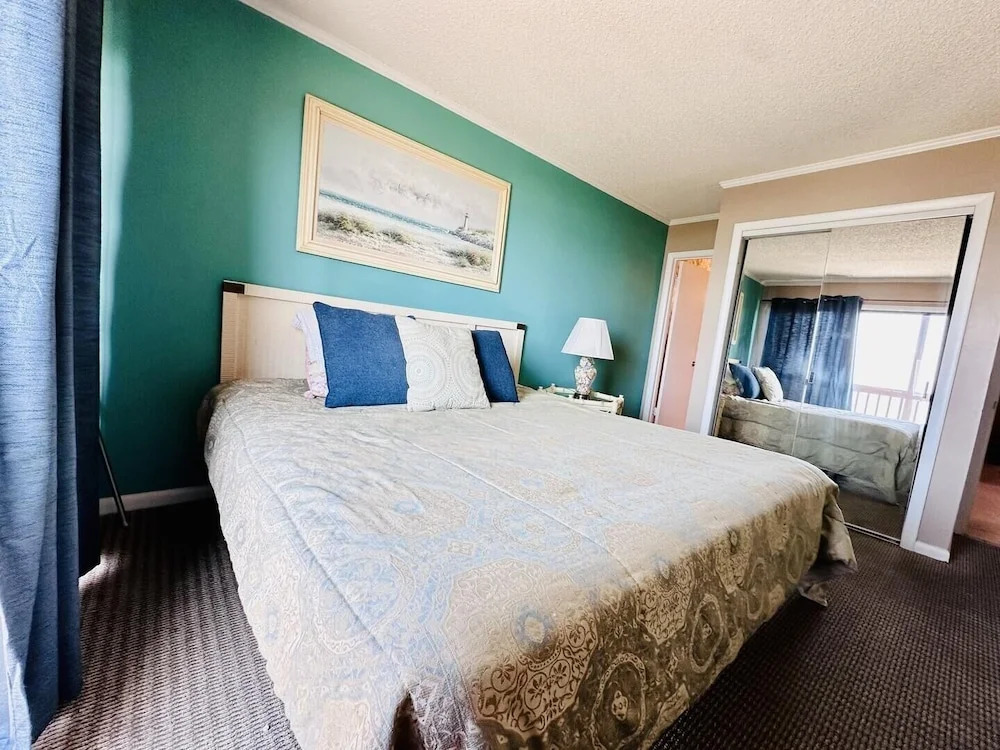 Tilghman Beach And Racquet Club 122 3 Bedroom Condo by RedAwning