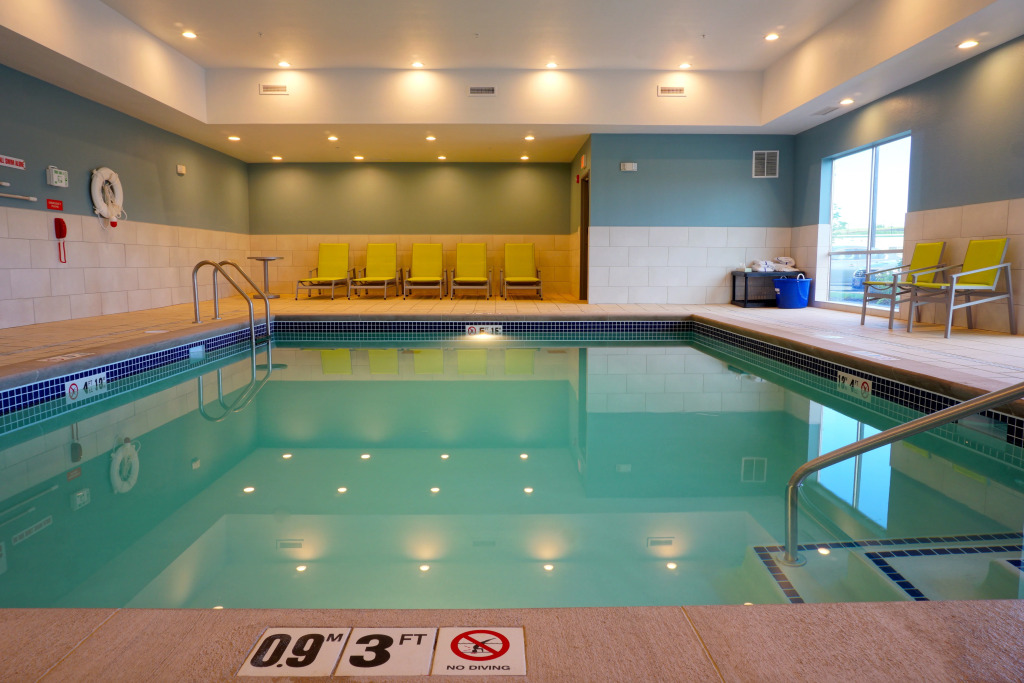 Holiday Inn Express & Suites Omaha - Millard Area by IHG