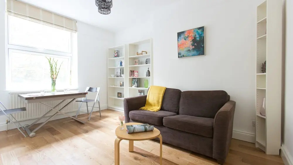 Bright 2BR Flat in St. Katharine's Docks