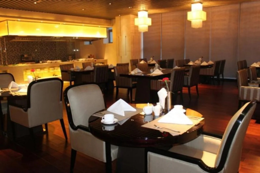 Jitang Kaiyuan New Century Hotel