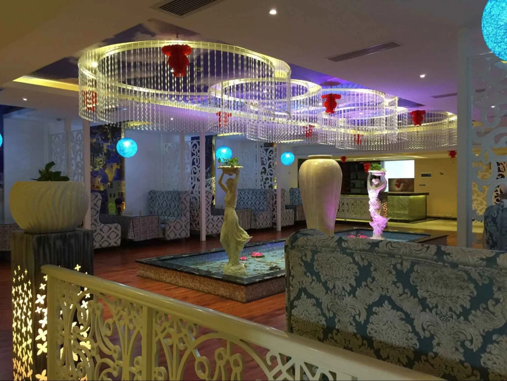 Aiqinhai Hotel
