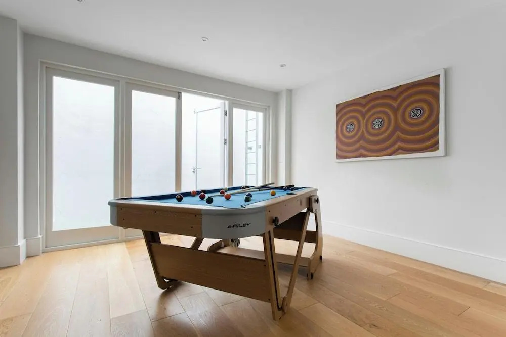 Winchendon Road by Onefinestay
