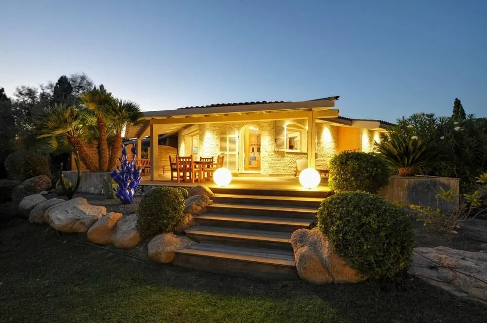 Charming Villa in Bonifacio for 4 to 5 Pers. 1km From the Port With air Conditioning