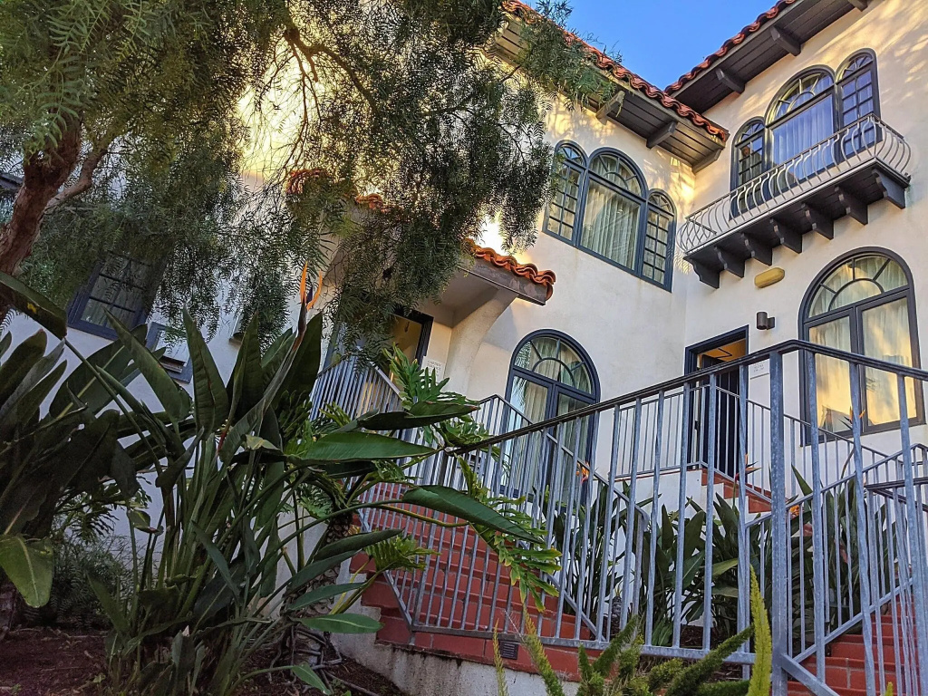 Grande Colonial La Jolla