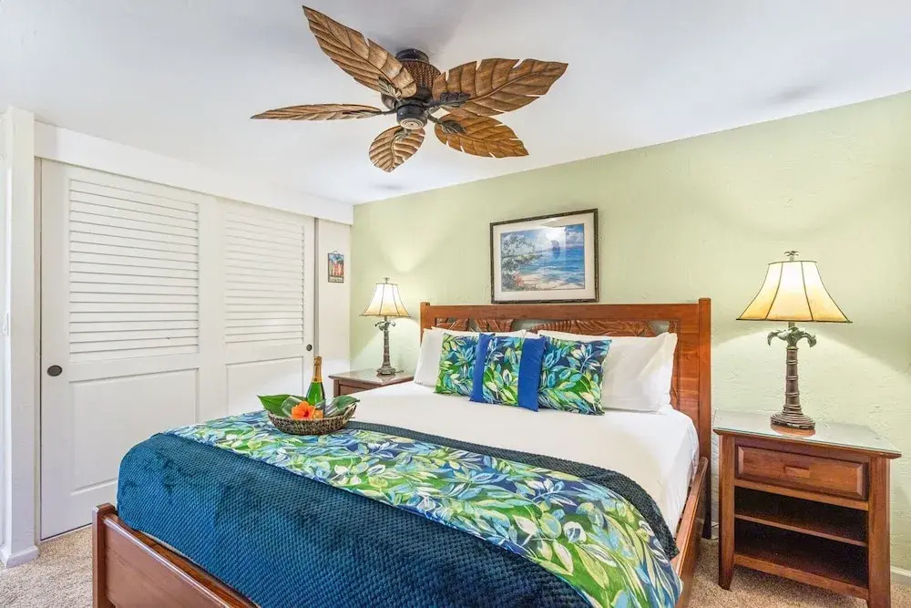 Kaleialoha 209 1 Bedroom Condo by RedAwning