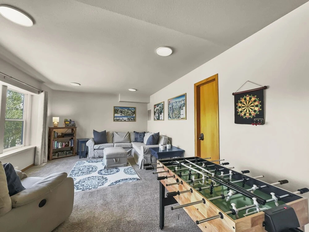 173 Buffalo Drive 3 Bedroom Townhouse by RedAwning