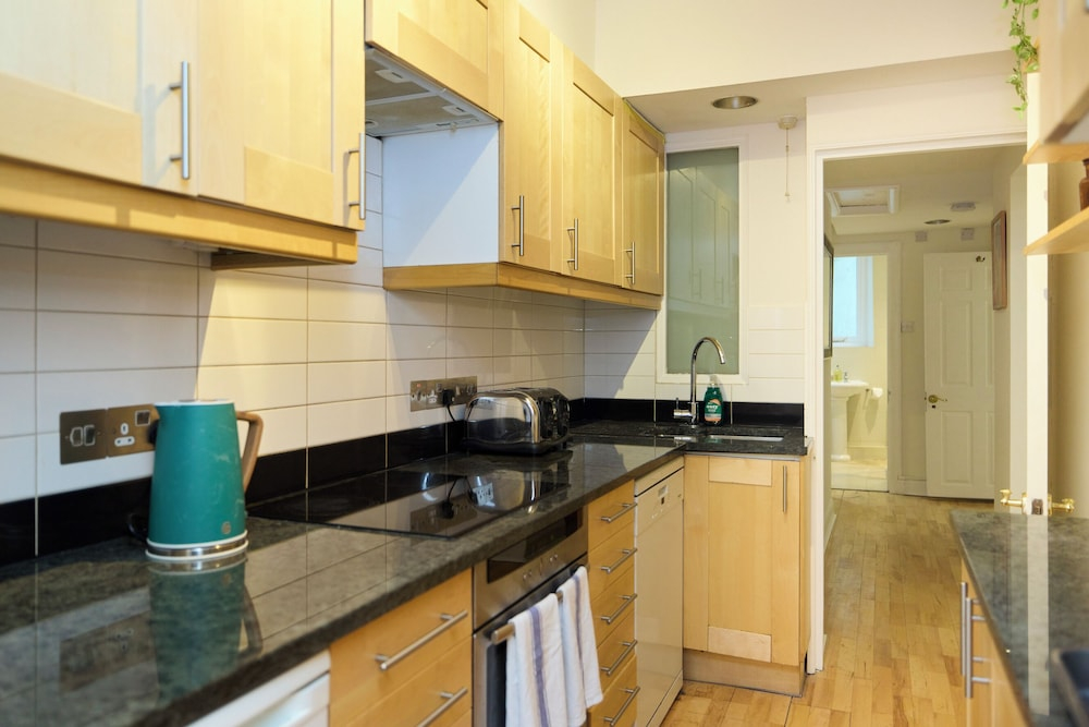 The Albion Lower Apartment