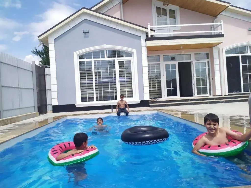 Vandam Guest Villa