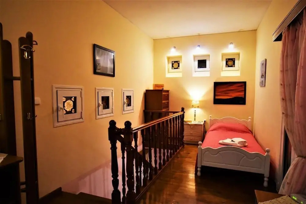 Valenti Holiday House