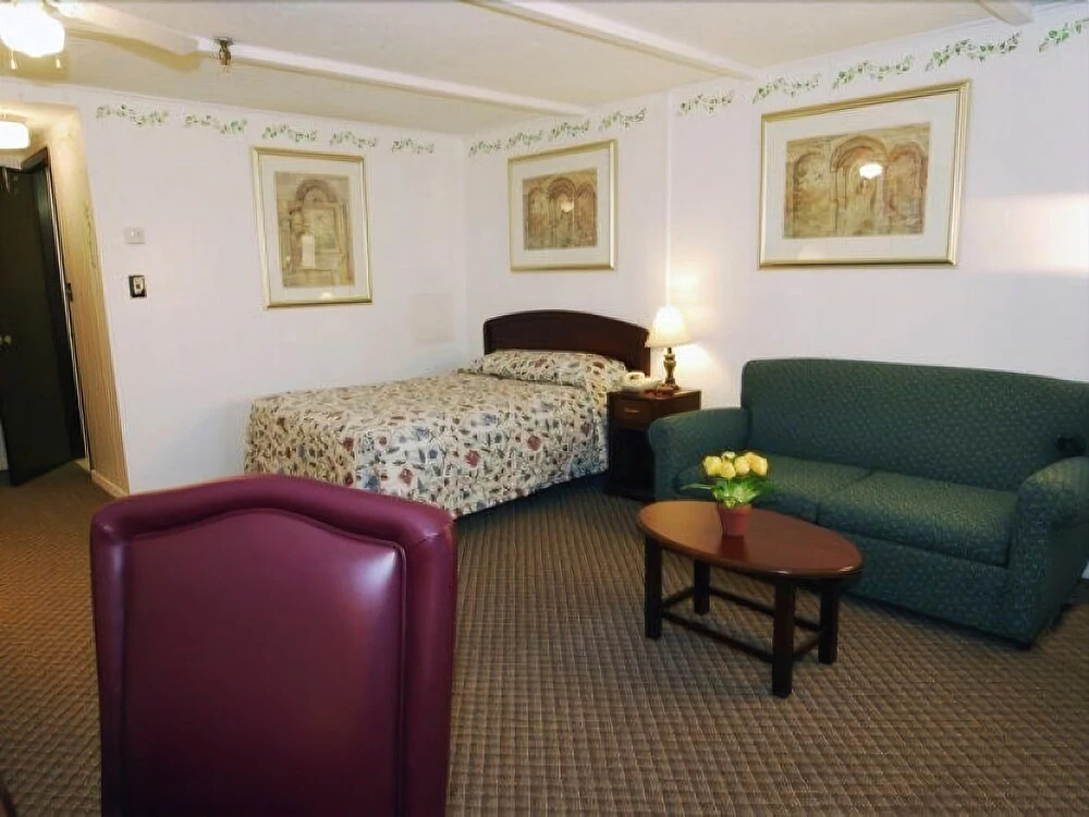 Aroostook Hospitality Inn - Van Buren, Maine, USA
