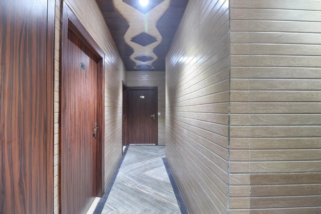 OYO 67212 Jain Hotels & Isbt Agra