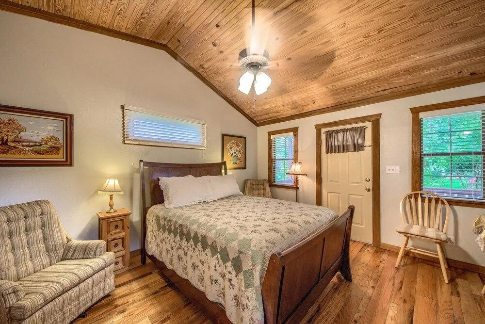 Waldrip Studio Bedroom Cabin by RedAwning