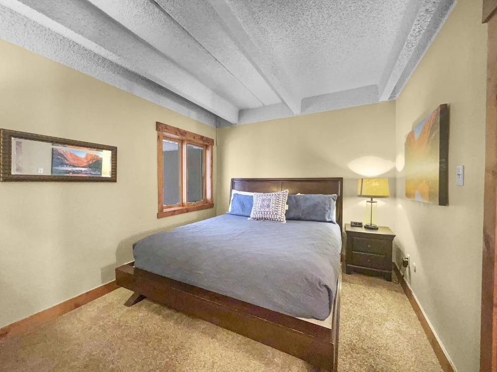 Pg208 Peregrine 2br 2ba 2 Bedroom Condo