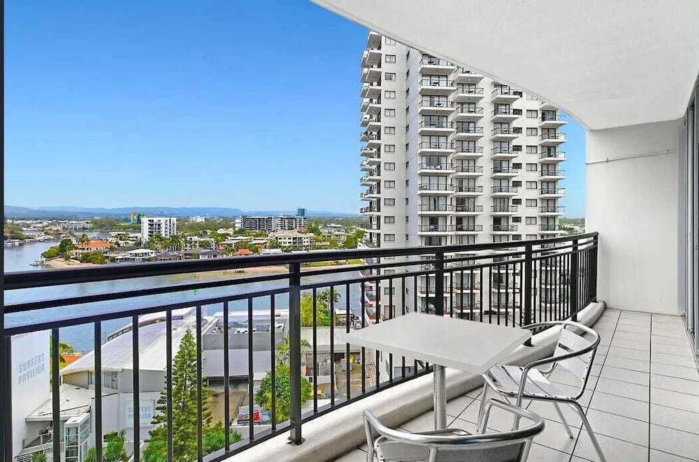 Chevron Renaissance Private room Lvl16