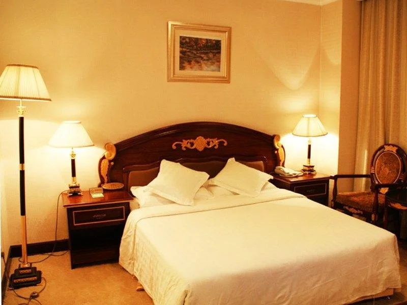 Royal Palace Hotel