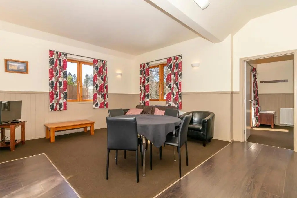 Naseby Apartments
