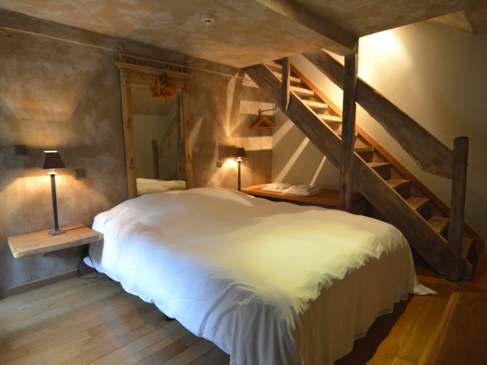 Luxurious Mill in Vresse-sur-Semois with Swimming Pool