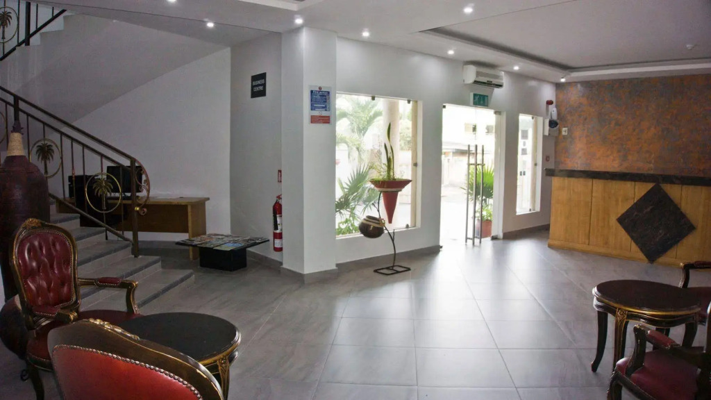 Tropical Enclave Hotel