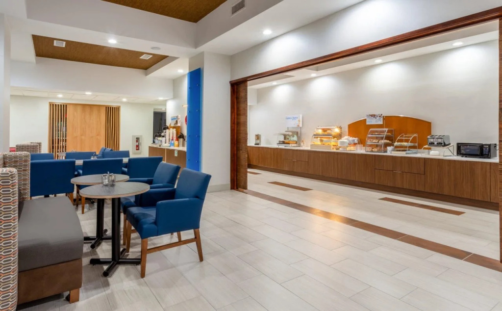Holiday Inn Express Arrowood by IHG