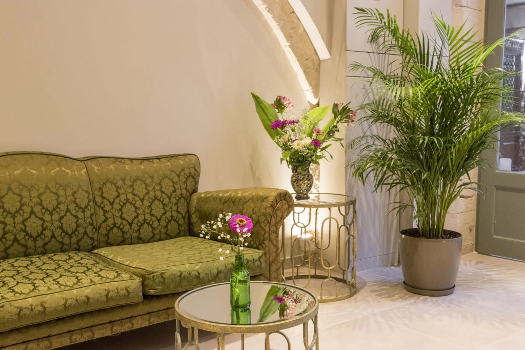 Viaggio Elegant Rooms
