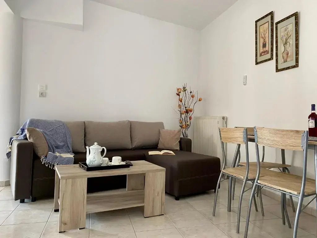 Peaceful Apartment, in the nature, with yard "3"